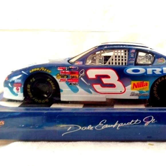Action 2002 Chevrolet Monte Carlo #3 Dale Earnhardt Jr Oreo/Ritz 1:24 Diecast - Picture 1 of 9